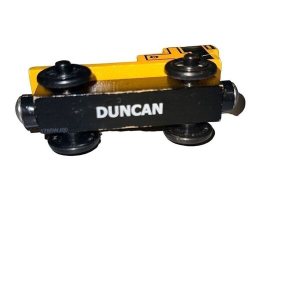 Duncan Thomas the Train yellow  Friends Take Play Thomas & Friends - Picture 6 of 6